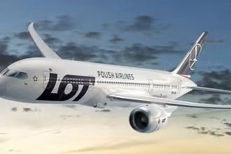 Máy bay của hãng hàng không Ba Lan Polish Airlines. (Nguồn: AP)
