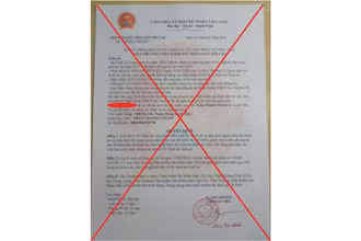 Văn bản giả mạo Viện trưởng Viện Kiểm sát nhân dân tối cao của các đối tượng lừa đảo gửi cho chị H. 