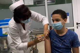 Vaccine phòng Covid-19 Sputnik Light do Nga bào chế và sản xuất. (Ảnh: AFP/TTXVN)