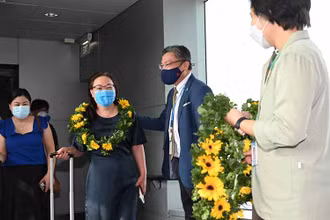Những hành khách trên chuyến bay Việt Nam-Australia đầu tiên. (Ảnh: Bamboo Airways cung cấp)