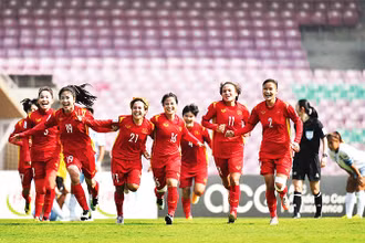 Niềm vui của các nữ cầu thủ khi giành tấm vé tham dự World Cup 2023. (Ảnh: AFC)