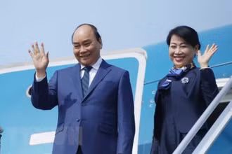 Chủ tịch nước Nguyễn Xuân Phúc và Phu nhân thăm cấp Nhà nước tới Cộng hòa Singapore. (Ảnh: TTXVN)
