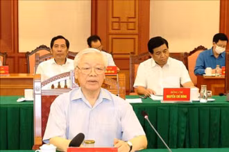 Tổng Bí thư, Chủ tịch nước Nguyễn Phú Trọng, Trưởng Tiểu ban Văn kiện Đại hội XIII của Đảng phát biểu chỉ đạo cuộc họp. (Ảnh: TTXVN)