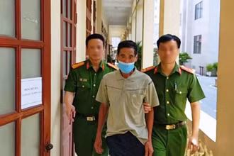 Công an di lý Lê Văn Năm từ Khánh Hòa về Thanh Hóa.