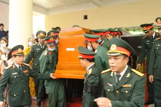 Xúc động tiễn đưa 13 liệt sĩ hy sinh khi đi cứu nạn tại Rào Trăng
