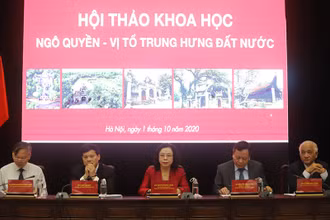 Lãnh đạo TP Hà Nội và các nhà khoa học tại Hội thảo.