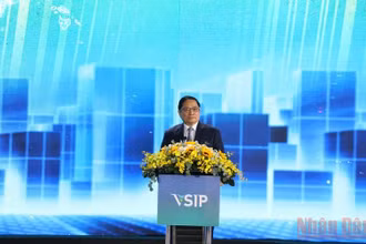 Thủ tướng Phạm Minh Chính phát biểu tại lễ khởi công Khu công nghiệp Việt Nam-Singapore III.