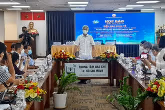 Quang cảnh buổi họp báo.