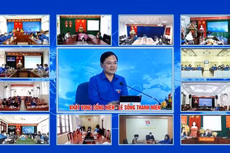 Bí thư thứ nhất Trung ương Đoàn Nguyễn Anh Tuấn đối thoại với đoàn viên, thanh thiếu nhi Việt Nam trong và ngoài nước.