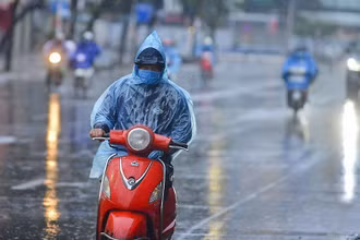 Khu vực Hà Nội từ đêm 31/3-1/4 có mưa rào và dông, trời chuyển rét. (Ảnh minh họa)