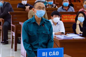 Bị cáo Dương Minh Phú tại phiên tòa 