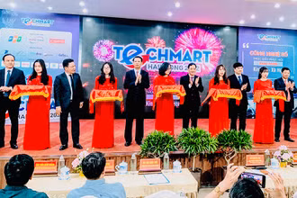 Quang cảnh khai mạc Chợ công nghệ và thiết bị Hải Phòng năm 2022.