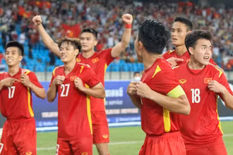 Tờ The Straits Times nhận định, với lợi thế sân nhà, U23 Việt Nam đang là ứng viên sáng giá cho tấm huy chương vàng môn bóng đá nam tại SEA Games 31. (Ảnh: VFF)