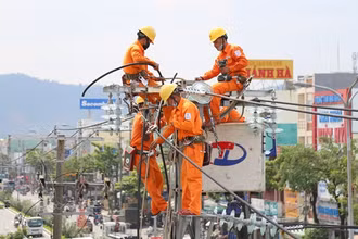 Kiểm tra và sửa chữa lưới điện.