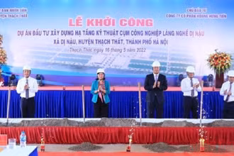 Lễ khởi công xây dựng hạ tầng kỹ thuật Cụm công nghiệp làng nghề Dị Nậu, huyện Thạch Thất, Hà Nội.