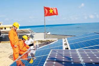 Điện lực Việt Nam - 66 năm thắp sáng niềm tin