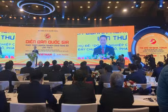 Bộ trưởng TT-TT Nguyễn Mạnh Hùng: "Không Make in Viet Nam không thể đi ra thế giới”.