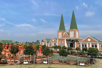 Dự án Khu du lịch cáp treo Núi Sam bị đình trệ, ngưng thi công nhiều tháng liền.