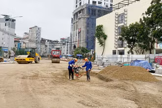 Thi công đường Huỳnh Thúc Kháng (kéo dài).