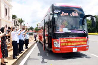 113 tình nguyện viên Trường đại học Điều dưỡng Nam Định sẵn sàng vào vùng tâm dịch.