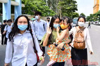 Thí sinh tại Kỳ thi tốt nghiệp trung học phổ thông năm 2021. Ảnh: THUỶ NGUYÊN