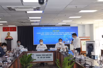 Toàn cảnh cuộc họp báo.