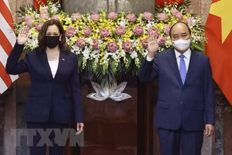 Chủ tịch nước Nguyễn Xuân Phúc tiếp Phó Tổng thống Hoa Kỳ Kamala Harris