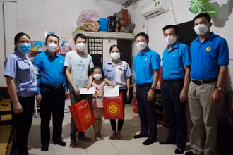 52,5 tỷ đồng hỗ trợ công nhân TP Hồ Chí Minh, Bình Dương, Đồng Nai