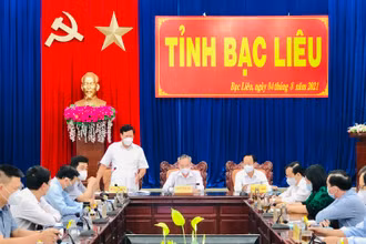 Quang cảnh buổi làm việc tại UBND tỉnh Bạc Liêu.