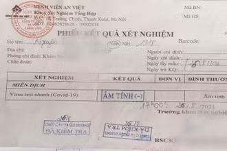 Giấy xét nghiệm đã bị sửa chữa thông tin ngày xét nghiệm.