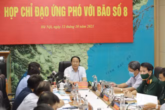 Cuộc họp Ban Chỉ đạo ứng phó với bão số 8 chiều 12/10.