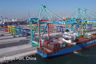 Cảng container thông minh không carbon nằm trong Cảng biển Thiên Tân, phía Bắc Trung Quốc. (Nguồn: news.cn)