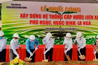 Khởi công dự án.