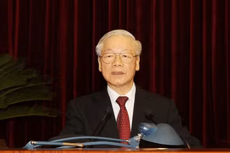 Tổng Bí thư Nguyễn Phú Trọng phát biểu khai mạc Hội nghị lần thứ tư Ban Chấp hành Trung ương Đảng khóa XIII. (Ảnh: TTXVN)