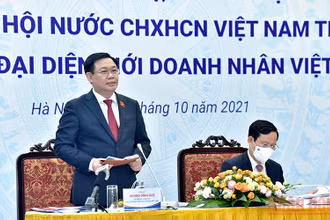 Chủ tịch Quốc hội Vương Đình Huệ phát biểu ý kiến tại buổi làm việc. (Ảnh: ĐĂNG ANH)