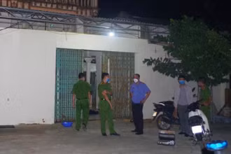 Lực lượng chức năng tại hiện trường vụ trọng án.