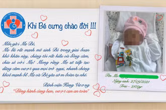 Em bé chào đời trong hạnh phúc của đội ngũ y, bác sĩ. 