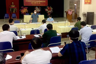 Lãnh đạo tỉnh Tuyên Quang họp khẩn với Ban chỉ đạo phòng, chống dịch huyện Chiêm Hóa.