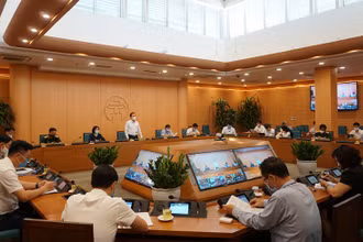 Phó Chủ tịch UBND TP Hà Nội Chử Xuân Dũng đề nghị tiếp tục xử lý nghiêm các vi phạm về phòng, chống dịch bệnh Covid-19.