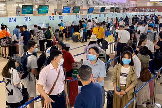 Gần 1,5 triệu lượt khách thông qua các cảng hàng không
