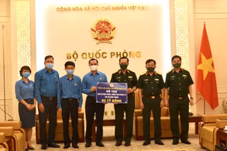 Tri ân những người lính trên tuyến đầu phòng, chống dịch Covid-19