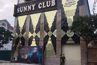 Quán bar Sunny đã bị thu hồi giấy phép kinh doanh.