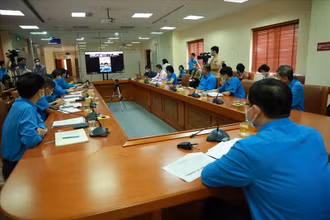 Công đoàn Việt Nam hỗ trợ người lao động