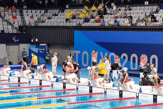 Các kình ngư thi đấu tại Paralympic Tokyo 2020. (Ảnh: TTXVN)