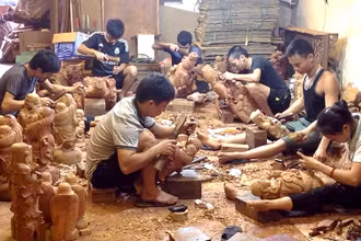 Tháo gỡ khó khăn cho các làng nghề gỗ