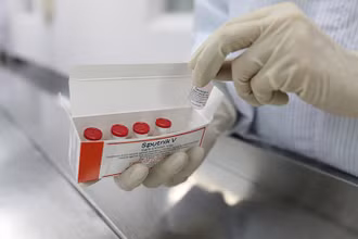 VABIOTECH vừa công bố sản xuất thành công lô vaccine Sputnik V đầu tiên tại Việt Nam. (Ảnh: VABIOTECH)