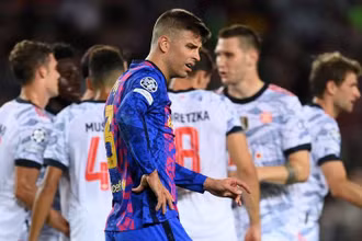 Lần đầu trong lịch sử, Barca thua trận mở màn Champions League trên sân nhà. (Ảnh: Goal)