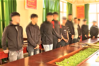Các thiếu niên, học sinh tham gia hỗn chiến tại buổi triệu tập.