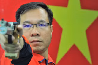 Xạ thủ Hoàng Xuân Vinh đang tích cực tập luyện chuẩn bị tham dự Olympic 2020.