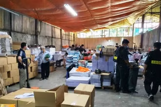 Một cơ sở in sách giả trong đường dây in lậu hàng triệu cuốn sách giáo khoa giả bị lực lượng chức năng phát hiện tại địa bàn TP Hà Nội. 